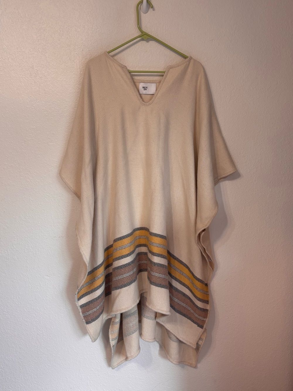 Becken Alpaca Poncho One Size